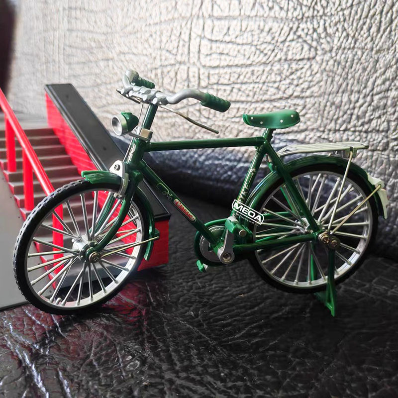 1:10 Scale Die-Cast Alloy Mini - Mountain Biking Pictures recensione e prezzo
